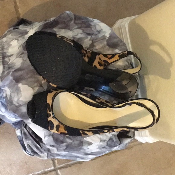 Open Toed Sandals - Picture 3 of 3